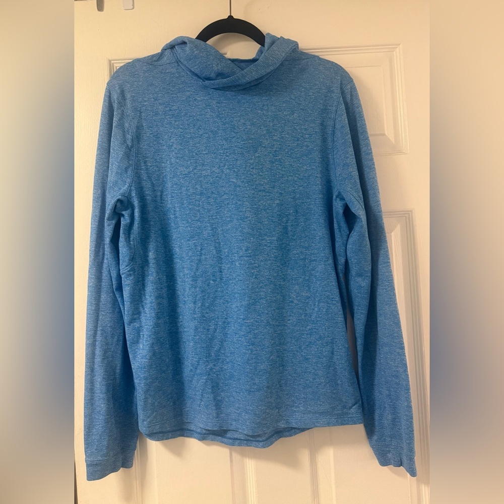 Lululemon License to Train long sleeve hooded shirt